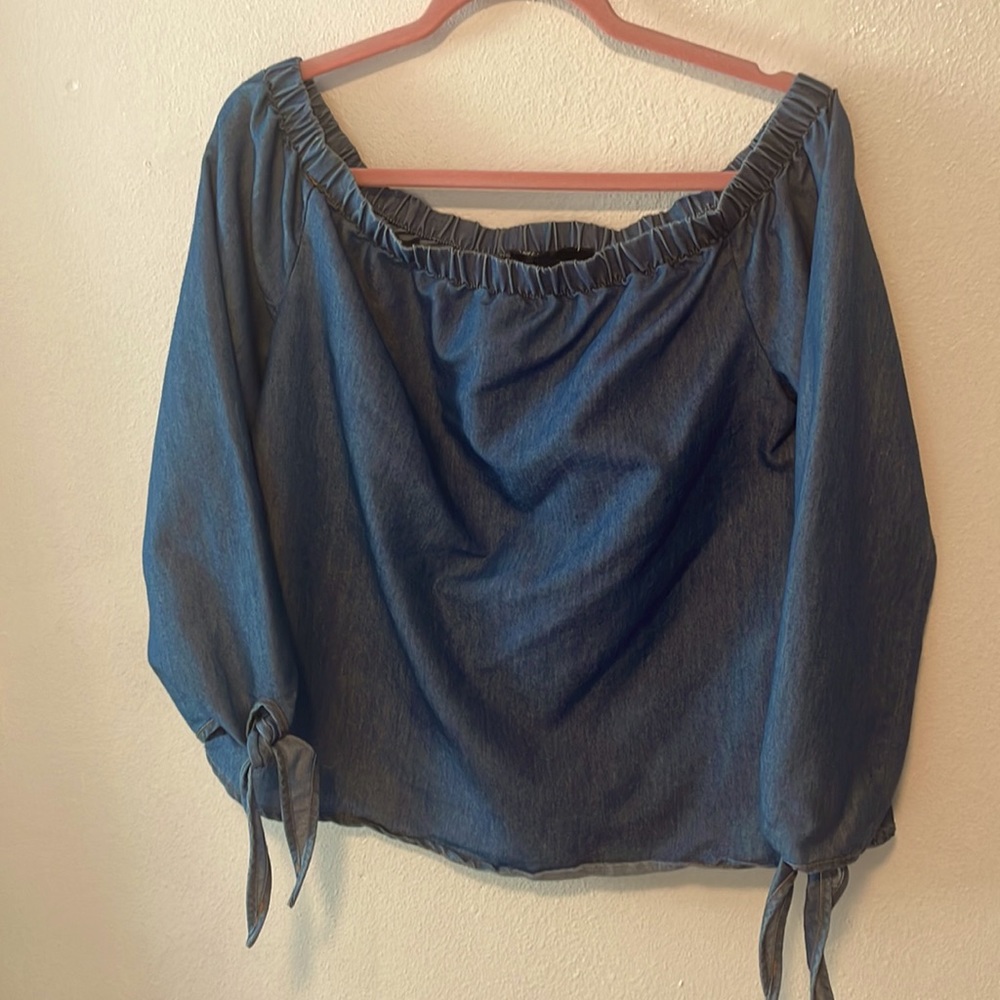 Soft denim blouse, comfy and loose fitting